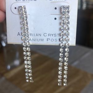 Faux dangling earrings